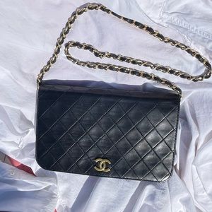 SOLD —Chanel vintage full flap bag